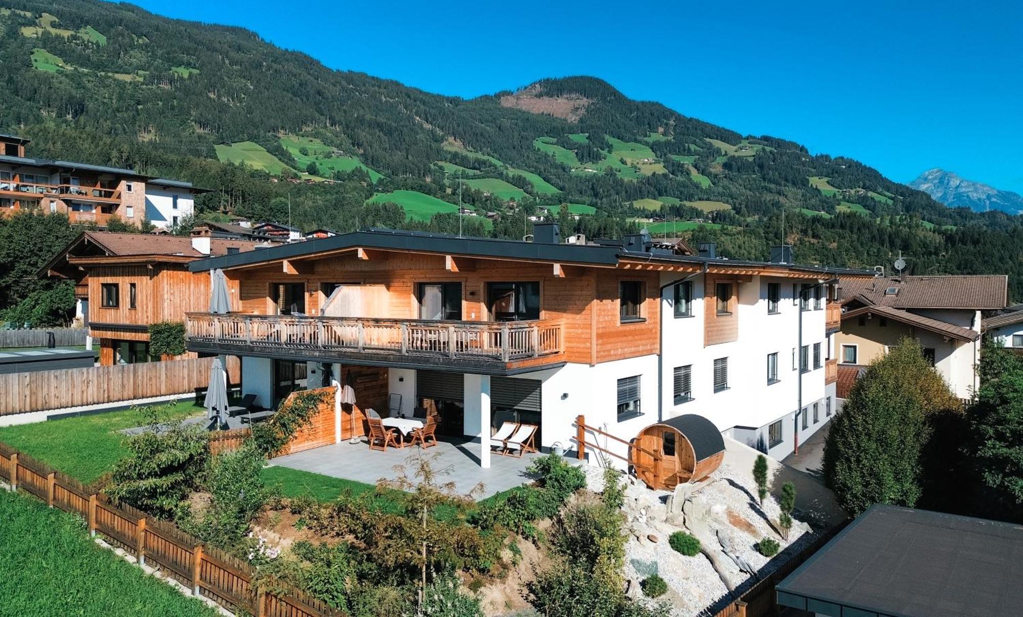 Zillerheart - Balcony Und Car Park By Alpenluxus Appartements Fügen Exteriér fotografie